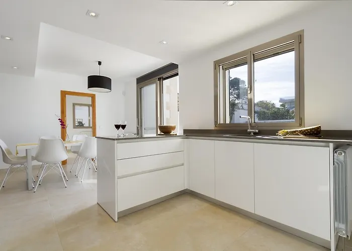 Holland 7pax * Port de Pollenca